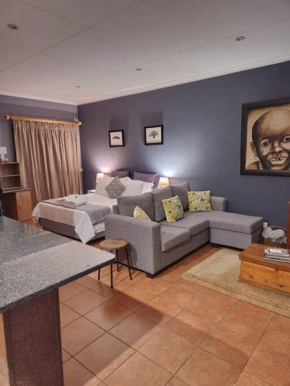 Studio in Lynnwood garden estate